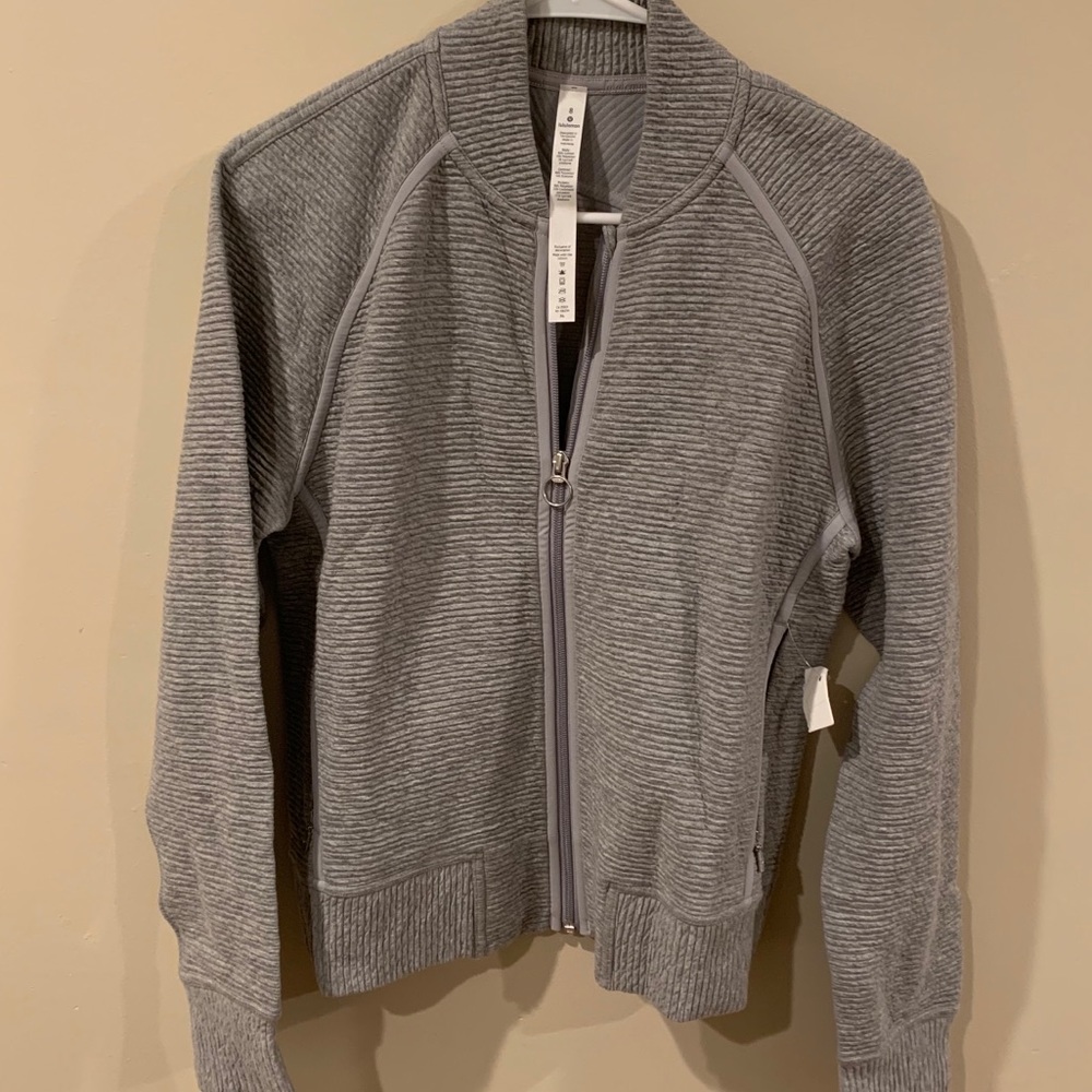 Lululemon brand new bomber